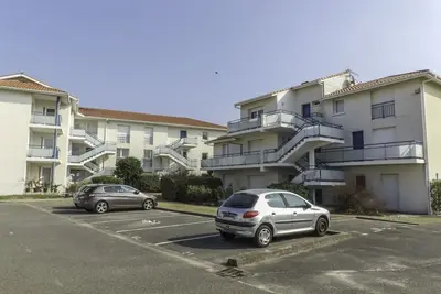 Image de Joli appartement pour 5 personnes avec Wifi, climatisation, Tv, balcon, animaux admis et parking