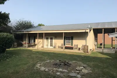 Image de Kentucky Derby Guest House < 16 guest! !