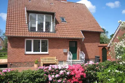 Image de Wattkante Burhave, Apartment Hans & Grete (upper floor): 62 sqm, near the beach