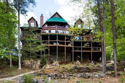 Image de Relax at Windsor Cove Norris Lake - 7 Br, 4, 700 Sq ft, 2 Story Dock, Fire Pit