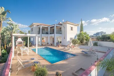 Protaras Holiday Villa Ap271 -  a villa that sleeps 7 guests  in 3 bedrooms
