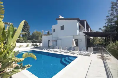 Image de Ayia Napa Holiday Villa Mo3 - a villa that sleeps 10 guests in 4 bedrooms
