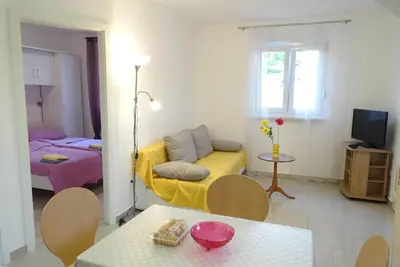 Image de Appartement de vacances pour 3 personnes env. 40 qmà Selce bei Crikvenica, Baie de Kvarner (Crikvenica et environs)
