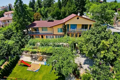 Image de 3br Semi-detached Villa with seaview 8p