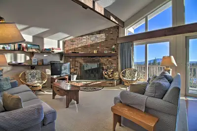 Image de Adventure Home: Trails, Pool, Gym & Tennis Access