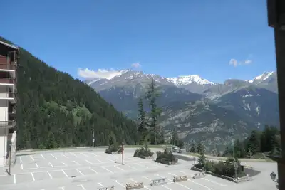 Image de Studio cosy avec cabine, balcon, proche télécabine, commerces et écoles de ski à Valfréjus