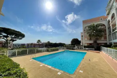 Image de Appartement T2 cabine avec terrasse et parking sécurisé à Sète