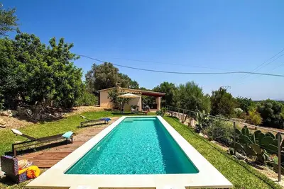 Image de Maison de vacances \"Gardo\" avec grande piscine, Wi-Fi, climatisation et jardin