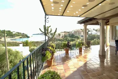 Image de \"Algueret\" près de la mer avec vue sur la mer, piscine, Wi-Fi, climatisation et jardin ; parking