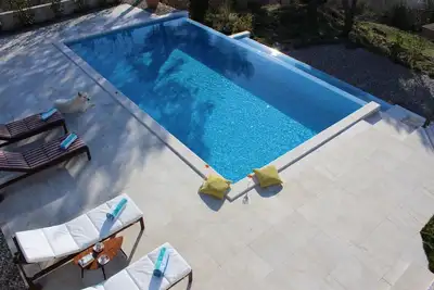 Image de Maison de vacances Tučepi pour 1 - 10 personnes avec 4 chambres à coucher - Domicile de vacance de l