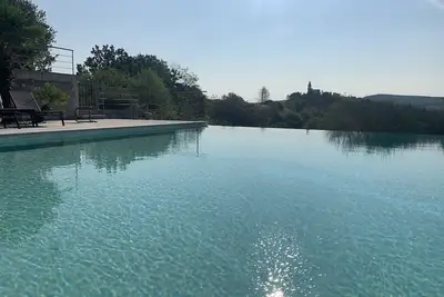 Image de Maison d’architecte Reillanne 10 personnes avec magnifique vue et piscine.