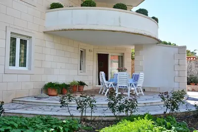 Image de Appartement de vacances Pučišća pour 1 - 6 personnes avec 3 chambres à coucher - Appartement de vaca