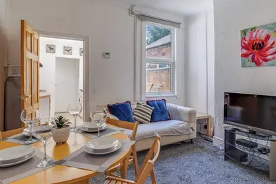Image de House Accommodation - Coventry Free Parking