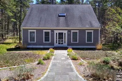 Sunny Seclusion in Wellfleet