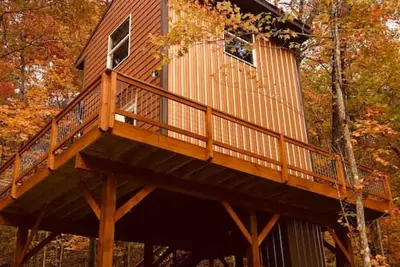 Image de Barn Owl Inn · No Sunday Check Ins, Hottub- Treehouse
