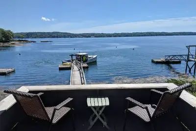 Image de 3 Bedroom Oceanfront Cottage with Private Dock and Amazing Views of Linekin Bay!