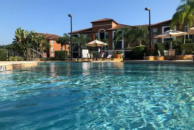 Image de Resort Style Living!