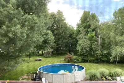 Image de Available. follow us @PoconoHome