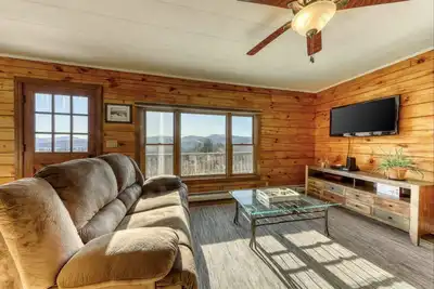 Image de Clean Secluded Cabin w/ Incredible Mountain Views!
