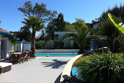 Image de Maison familiale tout confort avec piscine, jardin & 4 chambres