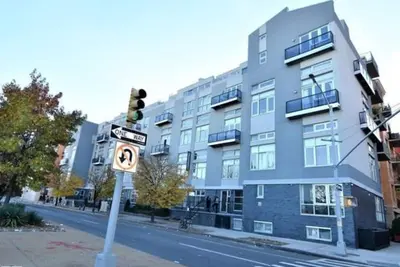 Image de Spacious room in greenpoint with private entrance and bathroom