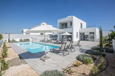 Image de Protaras Greco Villa Ccv5 - a villa that sleeps 10 guests in 5 bedrooms