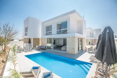 Image de Protaras Vie Bleu Villa Vb5 - a villa that sleeps 9 guests in 4 bedrooms