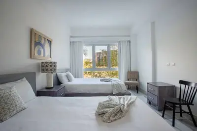 Image de Two Bedroom Luxury Apartment at Seawinds