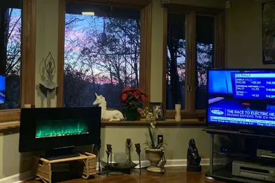 Image de Beautiful private 2 bdrm apartment in a beautiful wooded setting