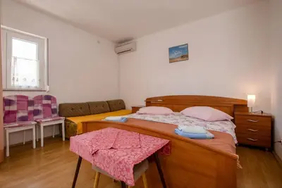 Image de Ap. Tina 6+ 2 - Trois Chambres Appartement, Couchages 8