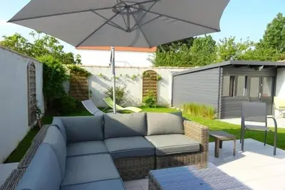 Image de Maison rénovée avec jardin privatif, proche des Sables d'Olonne, parking et Wifi inclus