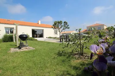 Image de Maison indépendante avec jardin et Bbq, 3 chambres, proche des oiseaux du Marais