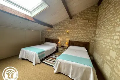 Image de Gîte restauré au cœur du Marais Poitevin, jardin clos, équipement pour handicapés, près de Niort
