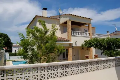 Image de Villa privée avec piscine, Wi-Fi et parking - Villa Alba