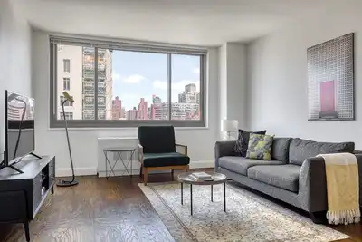 Image de Ideal Ues 1br w/ Gym, Playroom, Roof Deck, nr. Hospital, by Blueground