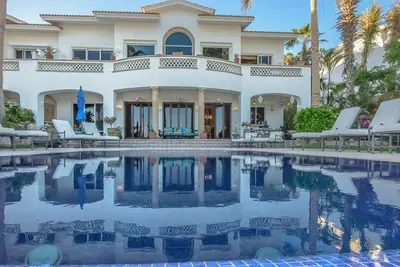 Image de Beachfront 5 Br Villas del Mar 461 fts. Private Pool, Hot Tub, WiFi + Much More!