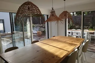 Image de Villa d’architecte à 50 m de 2 superbes plages