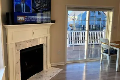 Image de New waterfront Beach Haven West 3 Bedroom & 3 Baths Vacation Rental