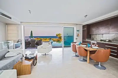 Image de Protaras Holiday Villa Nv28 - a villa that sleeps 10 guests in 5 bedrooms