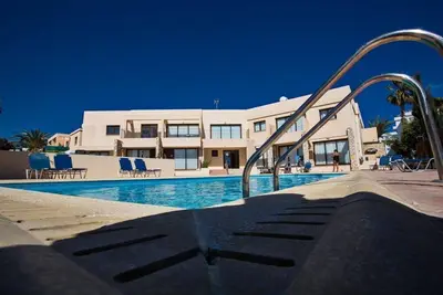 An apartment that sleeps 3 guests  in 1 bedroom