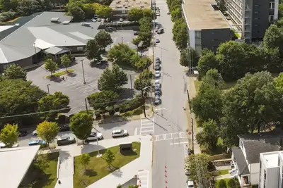 Image de The Dobbs 3 Bedroom 2 Bath Luxury Atlanta Duplex Beltline Steps Away