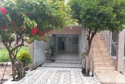Image de Quarto Aconchegante Próximo a Rodoviária