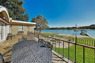 Image de Butterfly Beach House-Private Sandy Beach(100'), Boat Dock, 5br/3ba, Sleeps 14