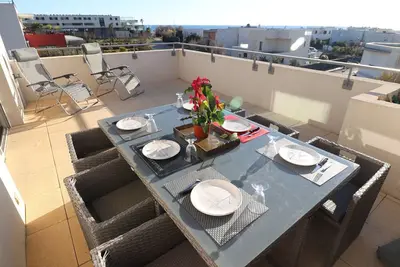 Image de Beau T3 avec terrasse et piscine à Sète