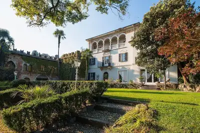 Image de Villa rental on Lake Maggiore for 12 people