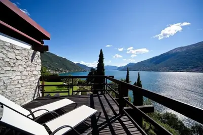 Image de holiday vacation large villa rental italy, lake district, lake como, pool, view, large villa to rent italy, lake distric