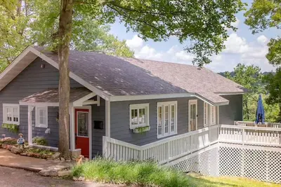 Image de Beautiful Branson Home! Perfect Downtown Location!