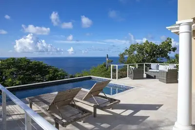 Image de Maria Bluff Cottage-Romantic, Ocean Views, Modern, Private Pool