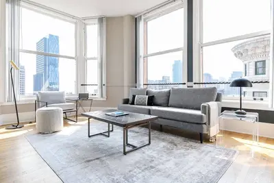 Image de Spacious Loop 2br w/ Gym, Doorman, walk to L & Parks, by Blueground