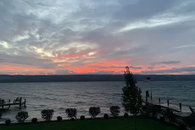 Image de Just Us - Private Waterfront Home on Seneca Lake. Dog Friendly!
